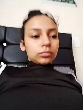 emma ambar online show from October 28, 2025, 8:22 pm