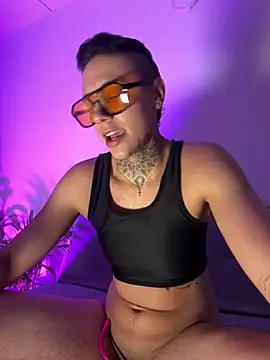  PhillipBrown online show from March 6, 2026, 1:07 pm