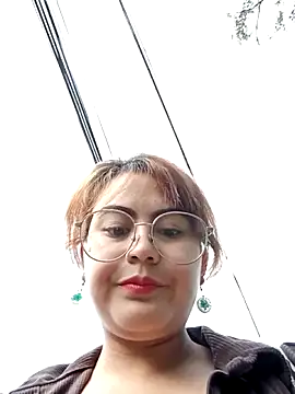 lara moon25 online show from September 19, 2025, 8:53 pm