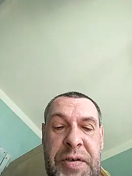 Snapshot of Andrzej-M chatting on April 18, 2026, 12:53 pm Andrzej-M online show from April 18, 2026, 12:53 pm