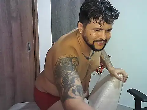 tupapito00 online show from April 3, 2026, 6:22 am