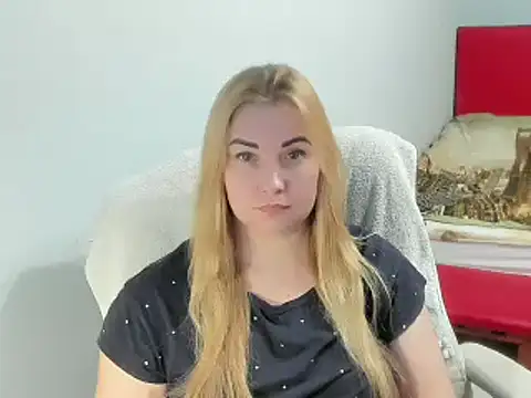 SkarletXDream online show from December 23, 2024, 9:29 pm