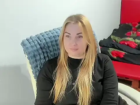 SkarletXDream online show from February 12, 2025, 7:24 pm