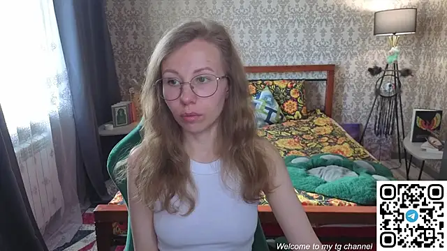 Lill Mary online show from May 5, 2026, 1:46 am