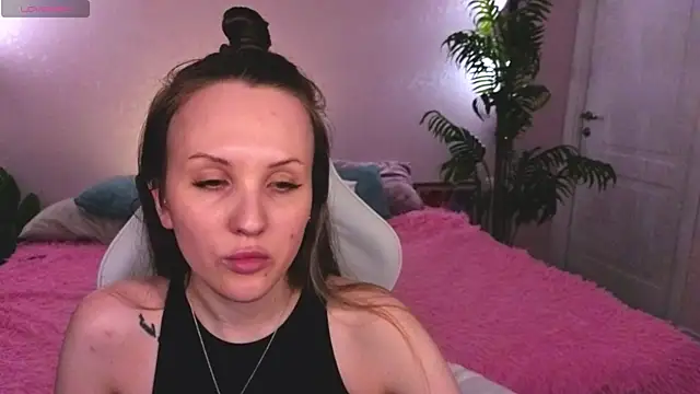 Wendy mm online show from April 24, 2026, 9:34 am