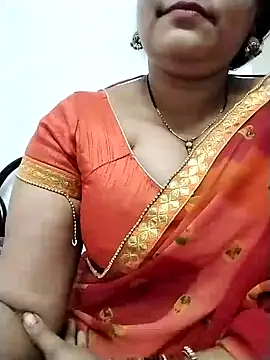 Snapshot of Nyra-23 chatting on January 4, 2025, 8:39 am Nyra-23 online show from January 4, 2025, 8:39 am