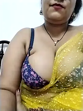 Snapshot of Nyra-23 chatting on January 21, 2025, 11:13 am Nyra-23 online show from January 21, 2025, 11:13 am