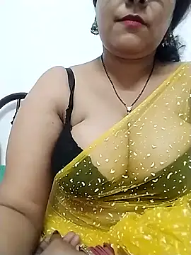 Snapshot of Nyra-23 chatting on January 30, 2025, 10:40 am Nyra-23 online show from January 30, 2025, 10:40 am