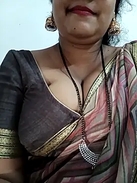 Snapshot of Nyra-23 chatting on October 19, 2025, 9:43 am Nyra-23 online show from October 19, 2025, 9:43 am