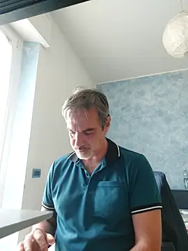 Marcolino183 online show from May 13, 2026, 7:39 am
