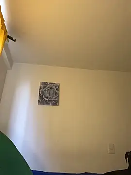 Snapshot of baby_lizy chatting on October 22, 2025, 9:03 pm baby lizy online show from October 22, 2025, 9:03 pm