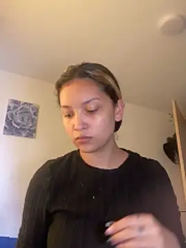 Snapshot of baby_lizy chatting on October 27, 2025, 8:46 pm baby lizy online show from October 27, 2025, 8:46 pm