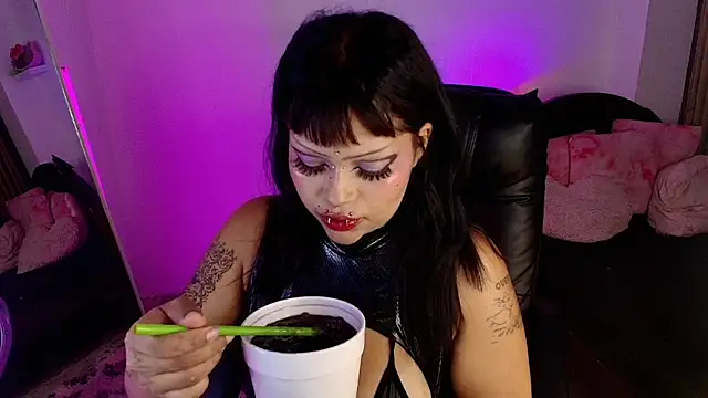 666hotline online show from June 6, 2026, 2:05 am