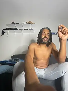 Snapshot of bigdinca chatting on October 13, 2025, 11:43 am bigdinca online show from October 13, 2025, 11:43 am