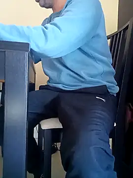 adre84s online show from November 21, 2025, 9:52 am