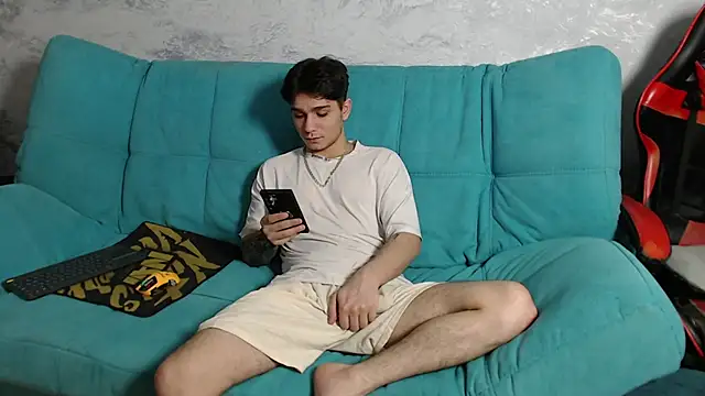 Snapshot of Ricky-boy chatting on November 12, 2025, 11:14 pm Ricky-boy online show from November 12, 2025, 11:14 pm