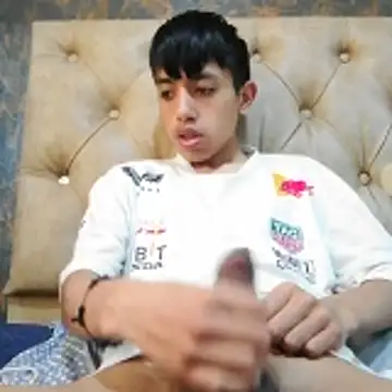 Snapshot of danuel23 chatting on May 20, 2026, 3:40 pm danuel23 online show from May 20, 2026, 3:40 pm