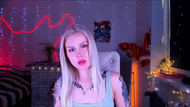  Ravenaa online show from March 15, 2025, 2:23 pm