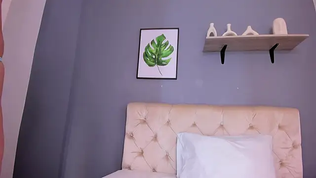 Soe Lara online show from September 29, 2025, 11:37 am