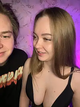 Family-Mm1 online show from February 8, 2026, 3:59 pm