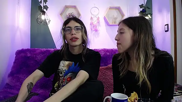 BRIAR AND BLAIR online show from December 2, 2024, 1:57 pm