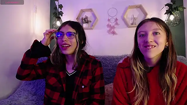 BRIAR AND BLAIR online show from December 23, 2024, 1:56 pm
