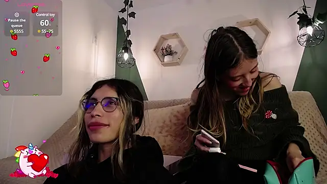 BRIAR AND BLAIR online show from January 4, 2025, 1:42 pm