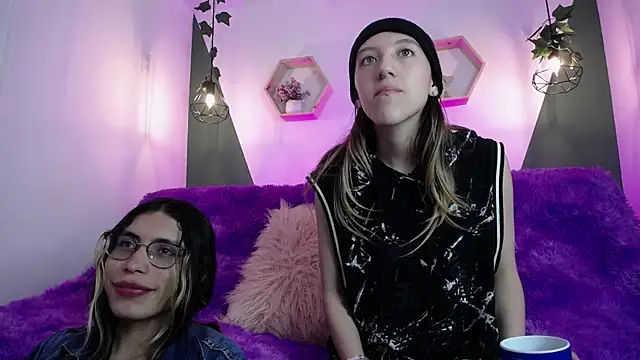 BRIAR AND BLAIR online show from February 3, 2025, 2:13 pm