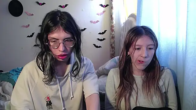 BRIAR AND BLAIR online show from September 24, 2025, 3:48 pm