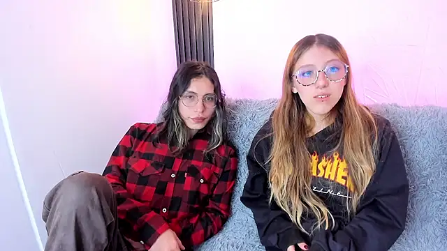 BRIAR AND BLAIR online show from October 22, 2025, 2:28 pm