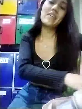 Catalehia Milk online show from December 16, 2024, 8:16 pm