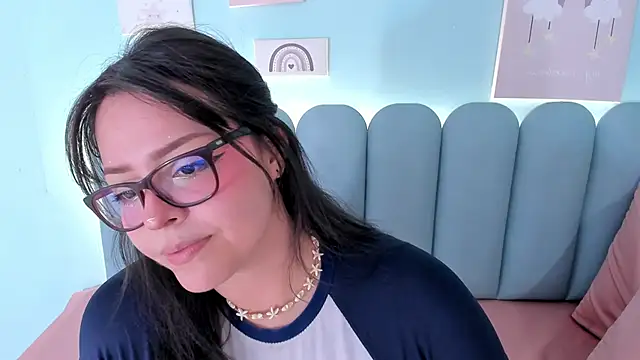 curvy rousi online show from September 23, 2025, 11:46 am