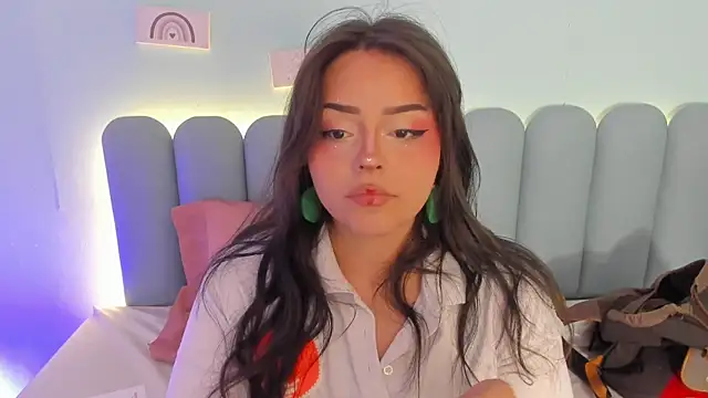 curvy rousi online show from October 9, 2025, 11:41 am