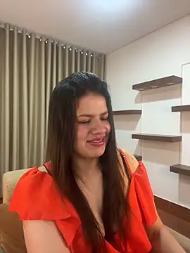 Snapshot of Alice_Biel chatting on January 20, 2025, 10:37 pm Alice Biel online show from January 20, 2025, 10:37 pm