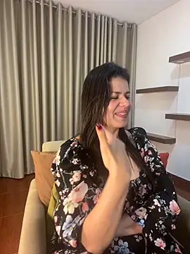 Snapshot of Alice_Biel chatting on February 1, 2025, 3:30 am Alice Biel online show from February 1, 2025, 3:30 am