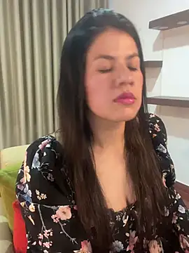 Snapshot of Alice_Biel chatting on March 5, 2025, 9:37 pm Alice Biel online show from March 5, 2025, 9:37 pm