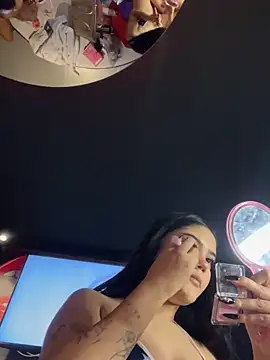 dollsweety online show from September 27, 2025, 1:32 am