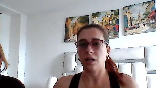 karlabarrera online show from July 8, 2026, 8:46 pm
