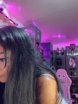 Hot beauty   online show from September 13, 2025, 3:28 am