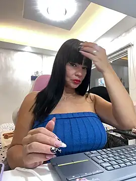 Hot beauty   online show from June 11, 2026, 3:59 am