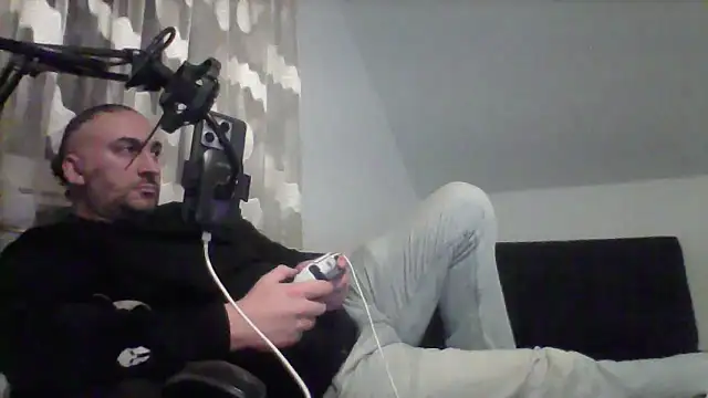 Snapshot of NewyorkDimi chatting on November 5, 2025, 1:16 am NewyorkDimi online show from November 5, 2025, 1:16 am