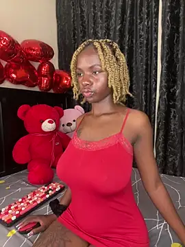 Snapshot of karembo_Johnson chatting on March 9, 2025, 9:36 pm karembo Johnson online show from March 9, 2025, 9:36 pm