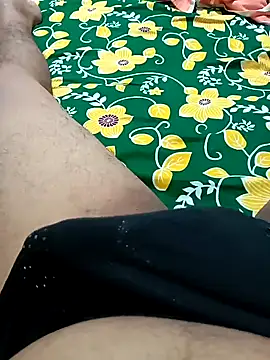 Snapshot of Hilkanna_ chatting on March 17, 2026, 6:33 pm Hilkanna online show from March 17, 2026, 6:33 pm