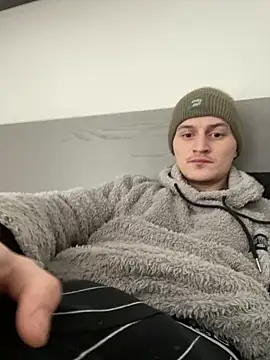 sunnyboy25 online show from February 17, 2026, 10:45 am