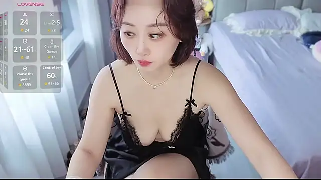 Xiaoyu-G online show from May 10, 2026, 12:27 am