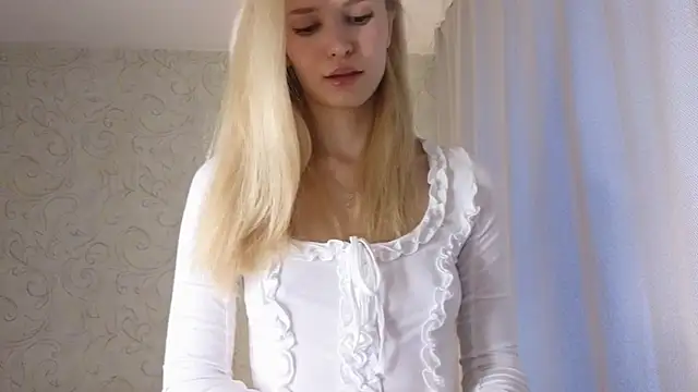 elsa limerence online show from March 25, 2026, 4:07 am