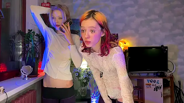 Snapshot of Evvie_Summn1 chatting on February 11, 2025, 5:18 pm Evvie Summn1 online show from February 11, 2025, 5:18 pm