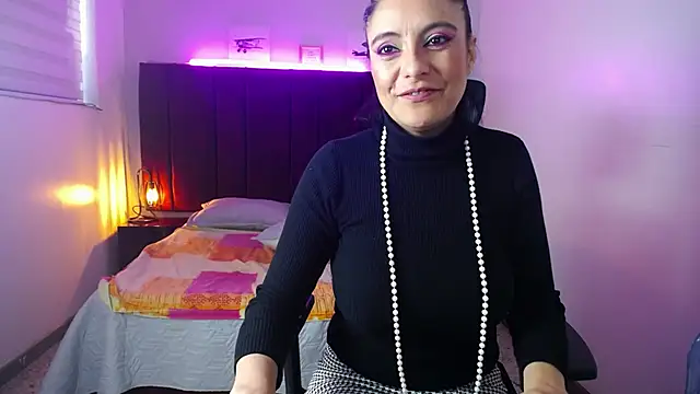 Zuzana21 online show from December 11, 2024, 4:09 pm