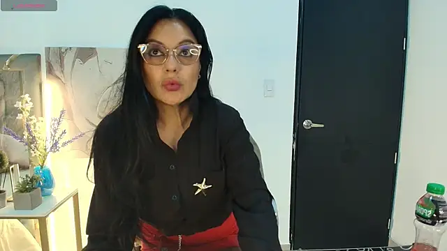 Zuzana21 online show from June 9, 2026, 1:34 pm