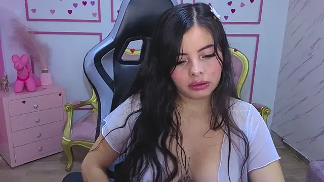 Snapshot of Chinatsu_t chatting on June 6, 2026, 1:05 pm Chinatsu t online show from June 6, 2026, 1:05 pm